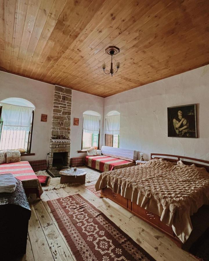 Traditional Guesthouse Пермети Экстерьер фото